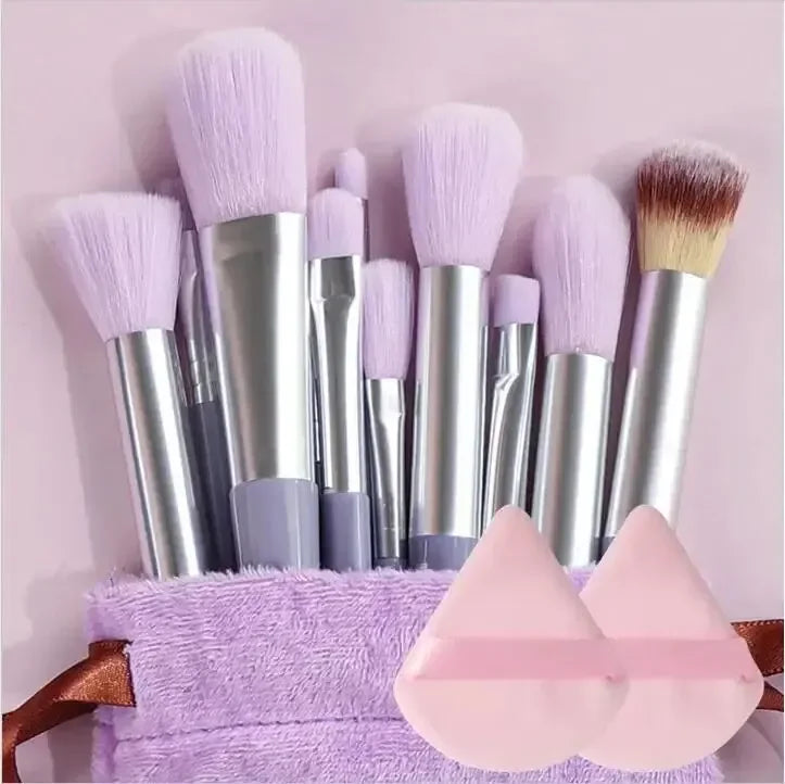 Set di Pennelli Make-Up Professionali Soft Touch | Regalo Elegante per Lei 2025