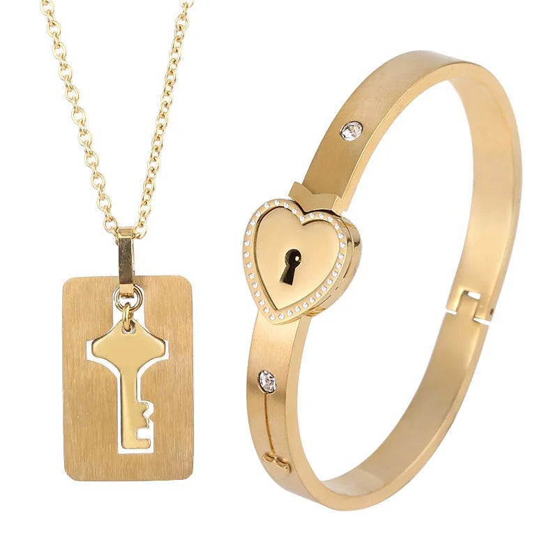 Set Coppia Cuore & Chiave – Bracciale Nero + Collana con Pendente Love