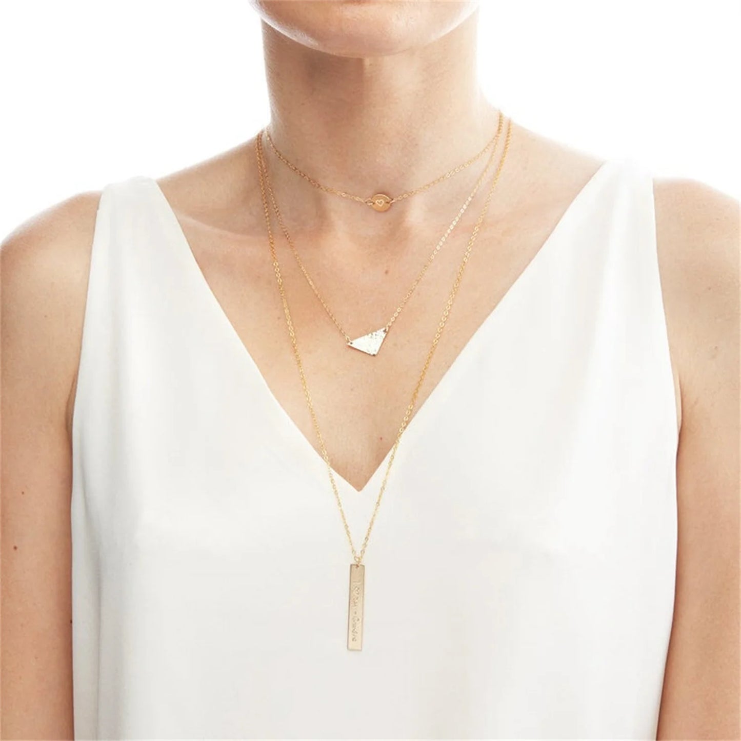 Collana Coordinate GPS Personalizzata • Triangolo Geometrico • Incisione Luogo Speciale | LoveDrop™ Italia