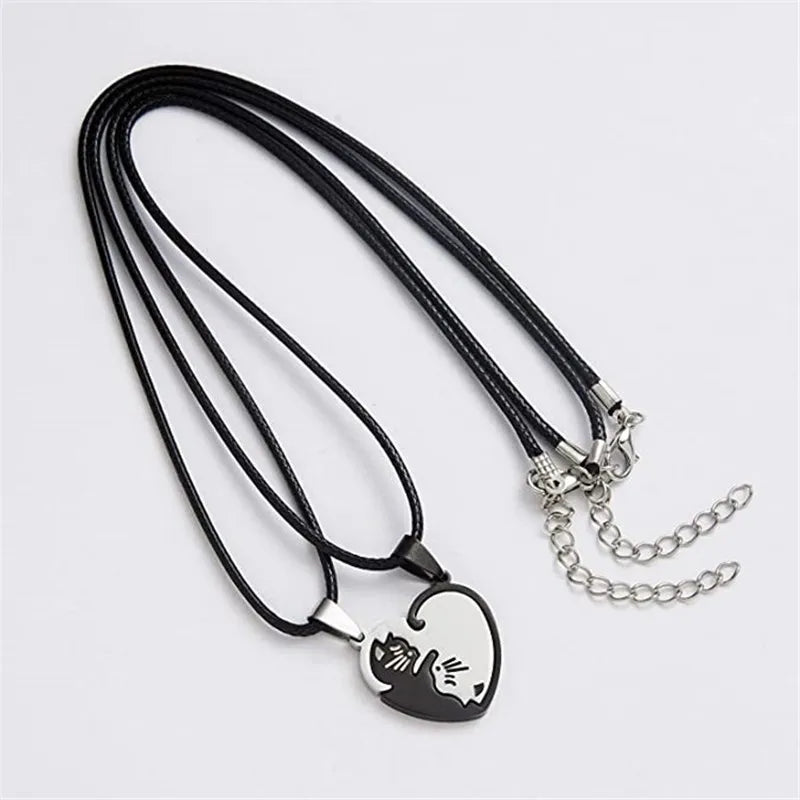 Collana Coppia Cuore Gatto | Ciondolo Animale Minimal Nero – Amore Dolce 2025