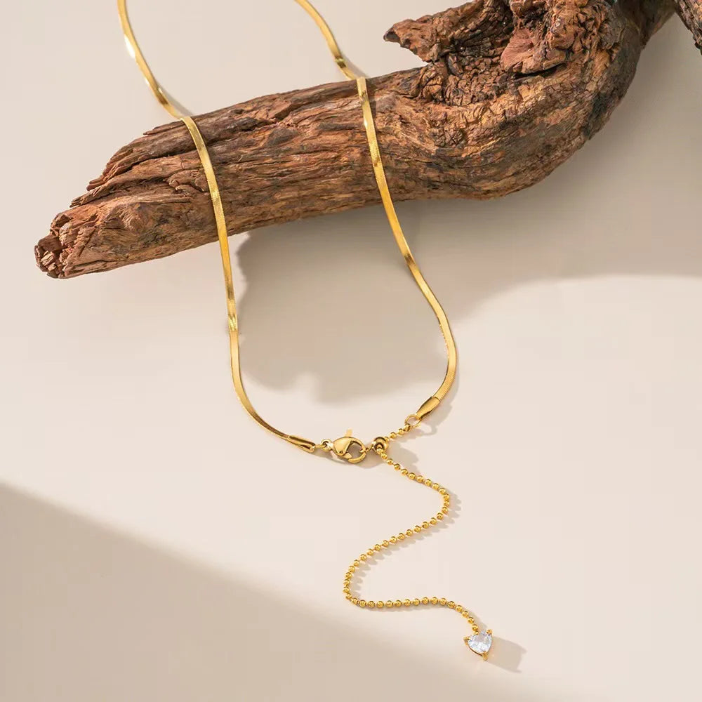 Collana Y2K Cuore • Perle & OT Clasp in Acciaio • Unisex Fashion | LoveDrop™ Italia