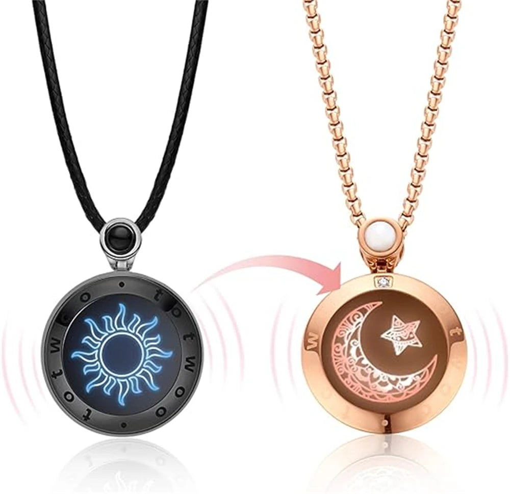 Collane Sun & Moon Touch • Lunga Distanza • Vibrazione & Luce | LoveDrop™ Italia