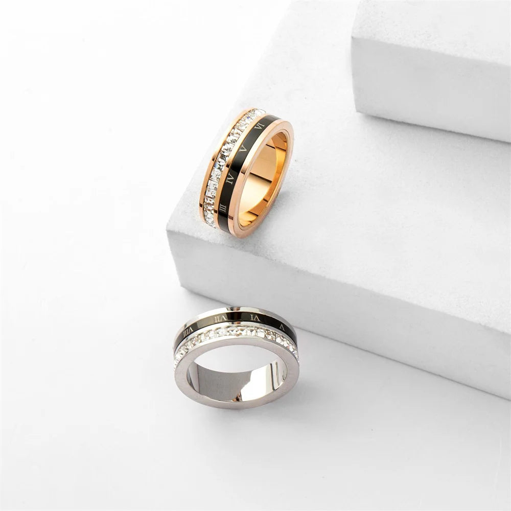 Anello di Coppia Doppio Strato | Numeri Romani & Cristallo 2025