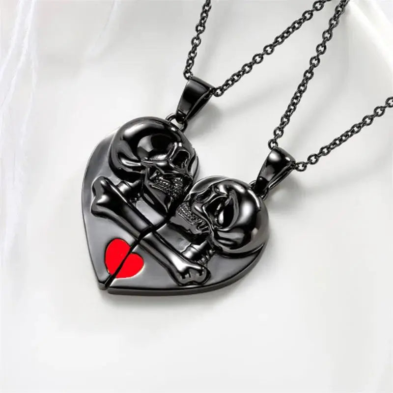 Collana Coppia “Red Skull Heart” – Magnetica Gothic Love | LoveDrop