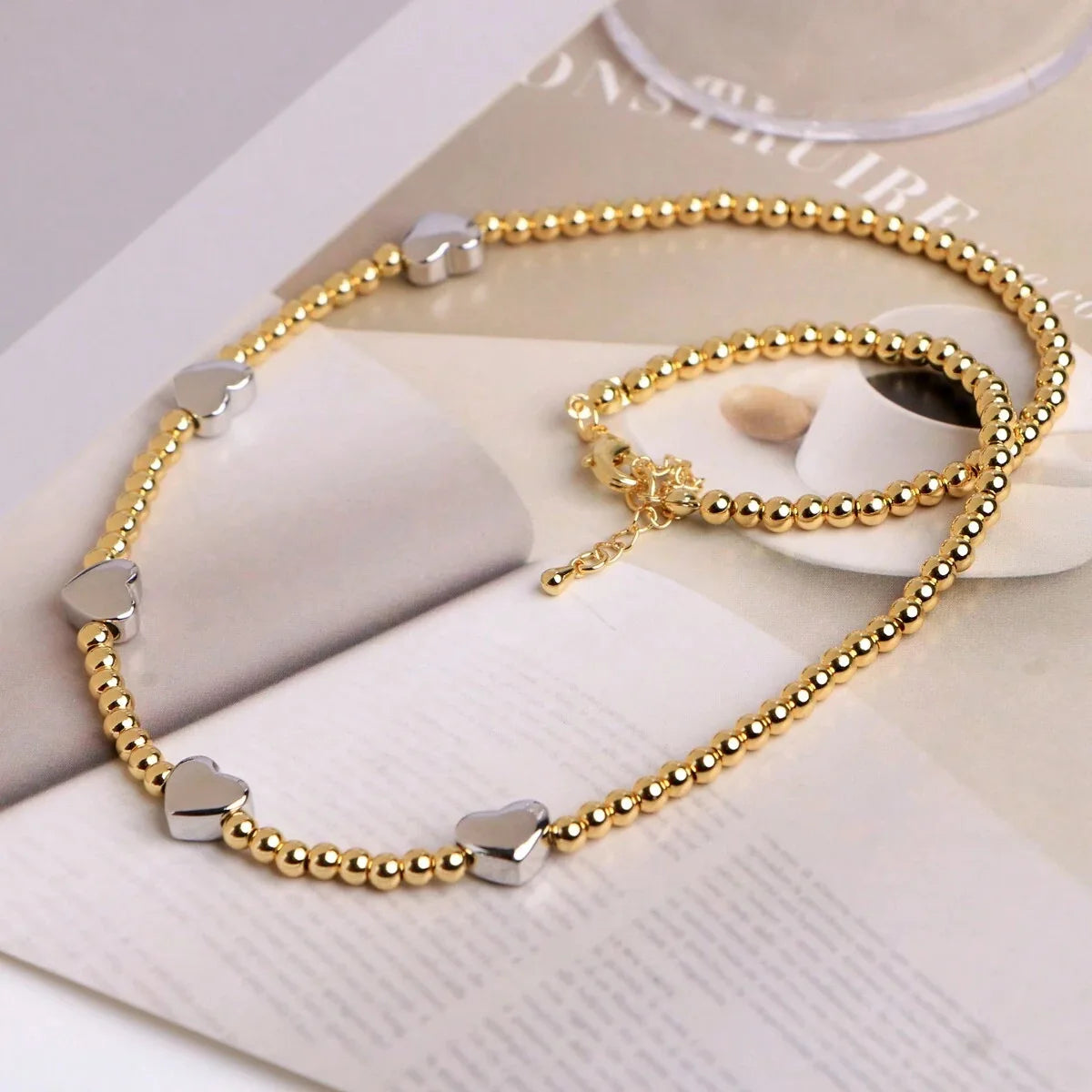 Collana Y2K Cuore • Perle & OT Clasp in Acciaio • Unisex Fashion | LoveDrop™ Italia