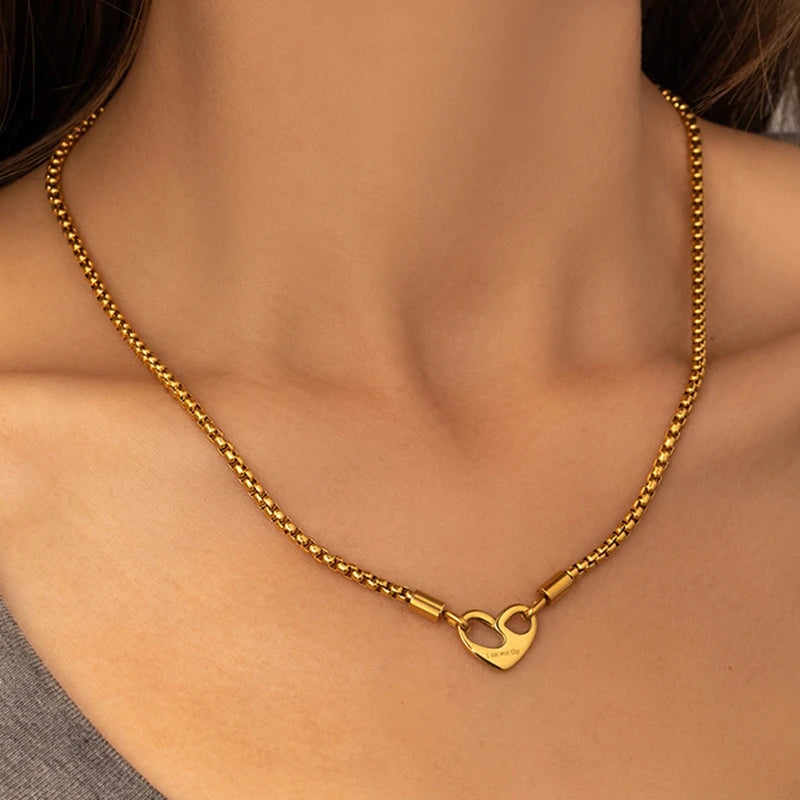 Collana Cuore in Acciaio Inox con Incisione "I Am Worthy" & "Forever Love" – Eleganza Dorata