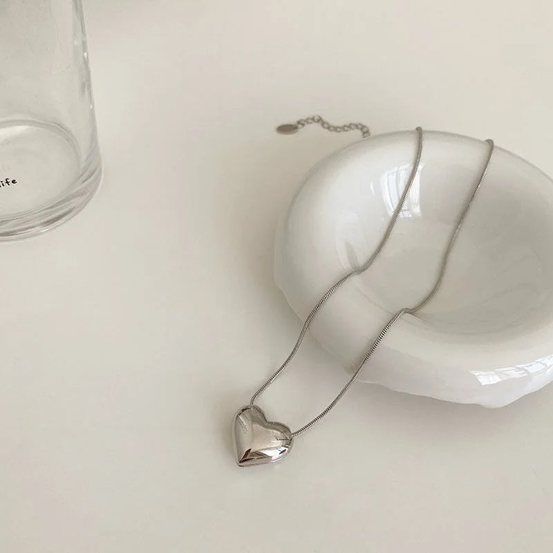 Collana Cuore Vintage Dorata • Aesthetic Love • Metallo Gold Color – Collana Romantica Donna | LoveDrop™ Italia