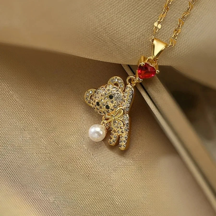 Collana Orsetto & Palloncino Cuore Rosso • Acciaio Titanio • Cute Romantic | LoveDrop™ Italia