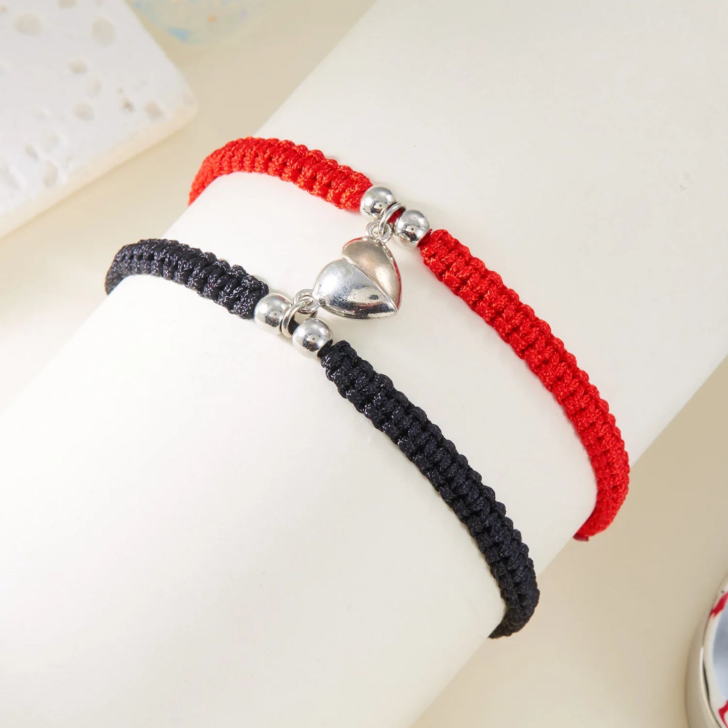 Bracciale di Coppia Magnetico – Cuore Intrecciato