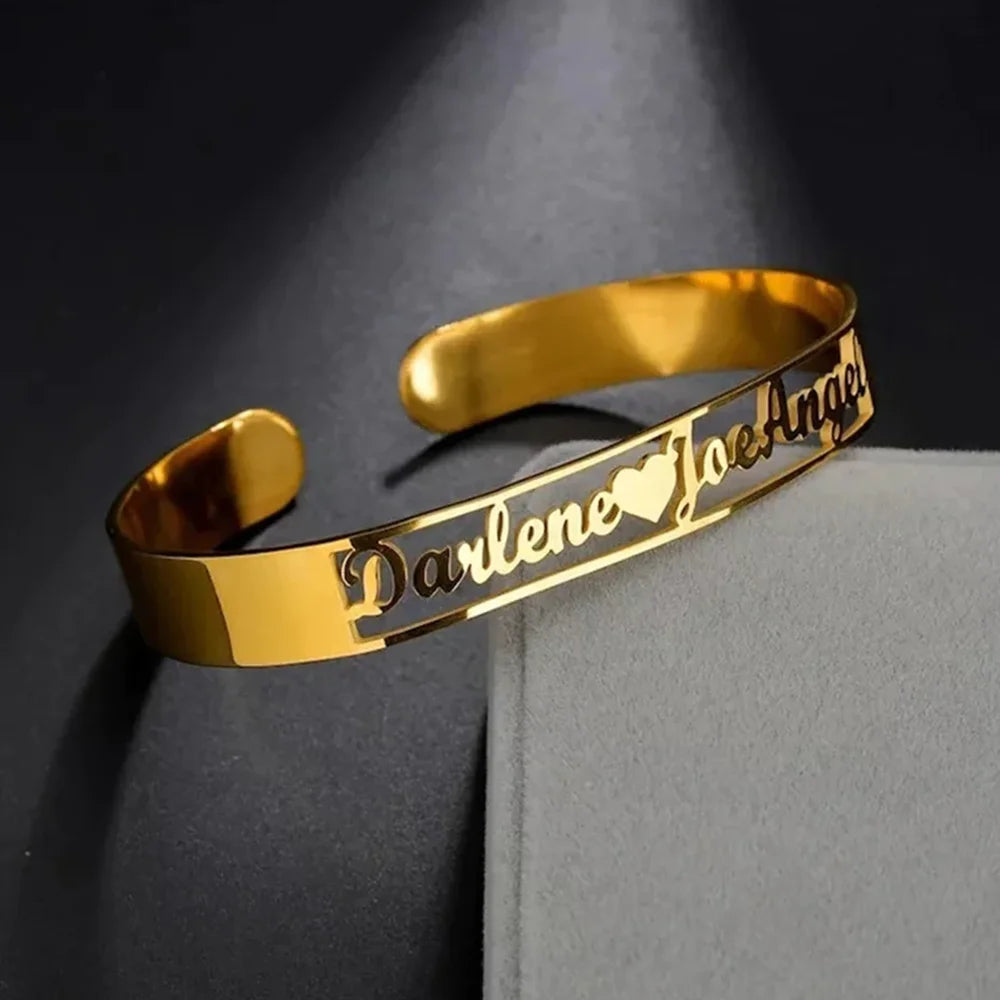 Bracciale Personalizzato con Nome – Acciaio Inossidabile Oro