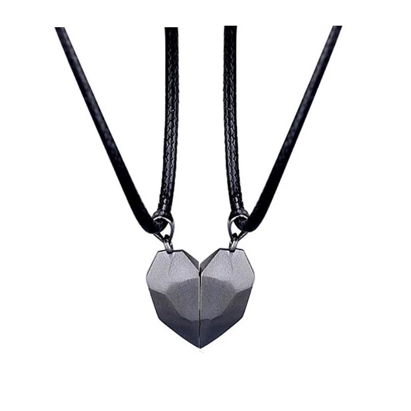 Collana Coppia Elettrocardiogramma & Cuore Magnetico | Amore Vivo 2025