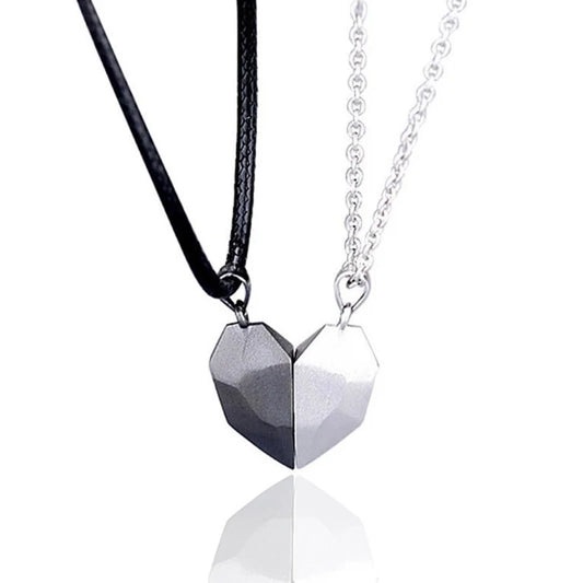 Good Simple Couple Necklace | Cuore Magnetico & Elettrocardiogramma – Amore 2025