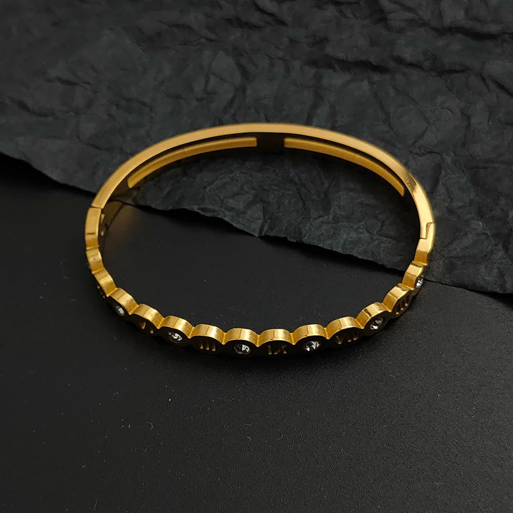 Bracciale Donna Numeri Romani – Zirconi & Acciaio Dorato Waterproof