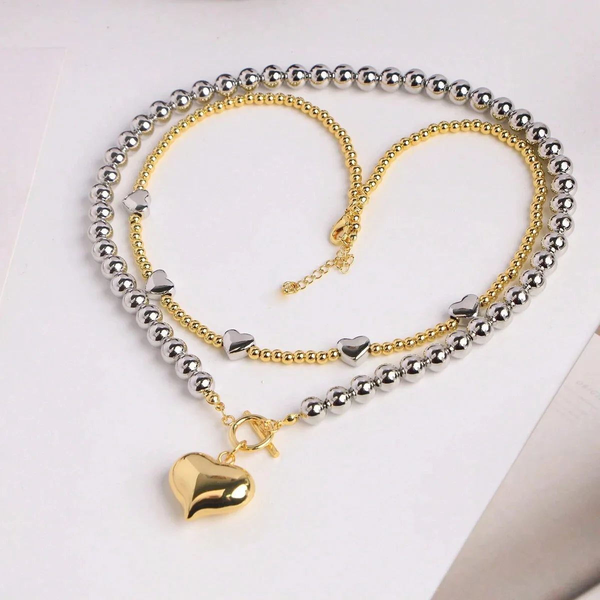 Collana Y2K Cuore • Perle & OT Clasp in Acciaio • Unisex Fashion | LoveDrop™ Italia