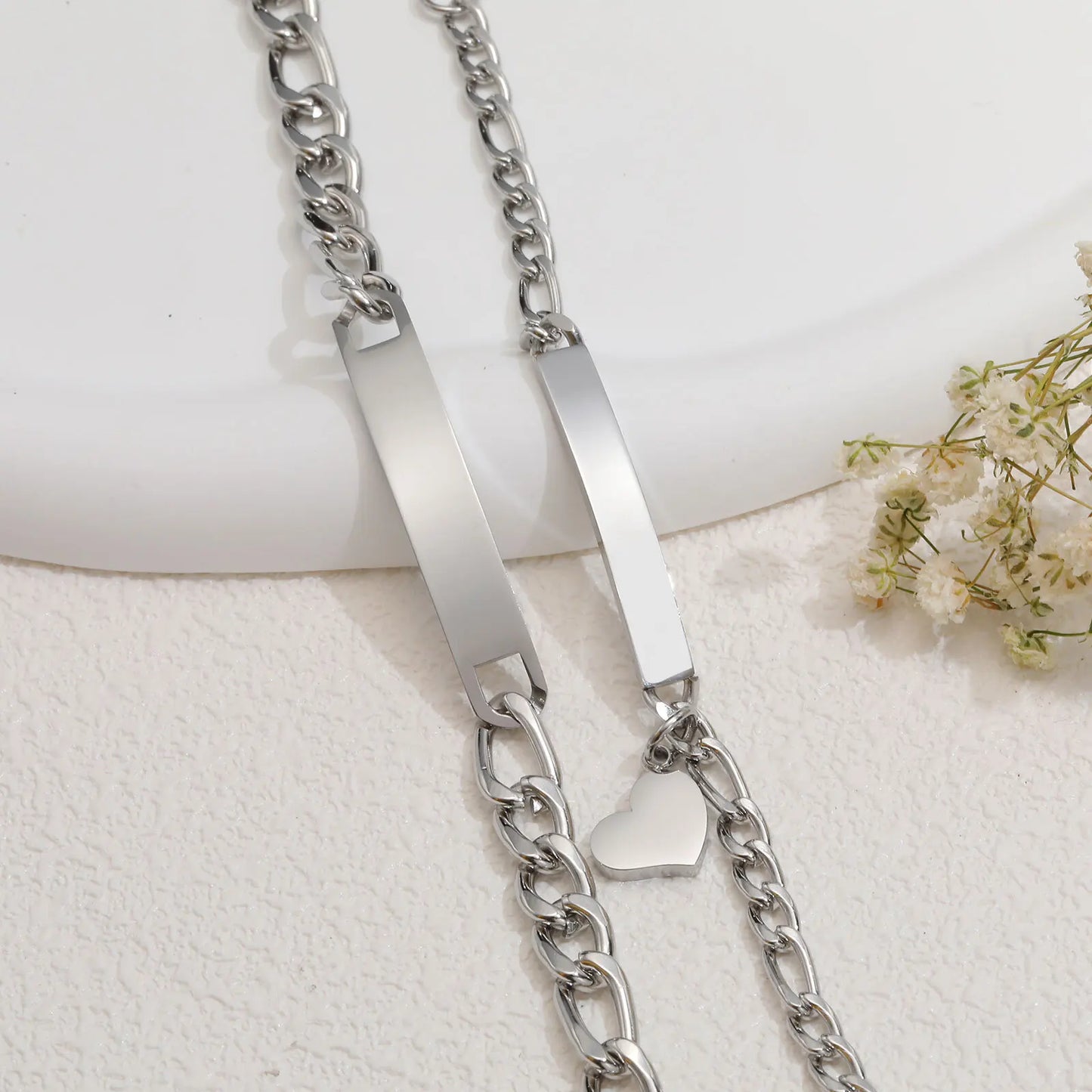 Bracciale Promessa d’Amore – Catena Figaro con Ciondolo Cuore