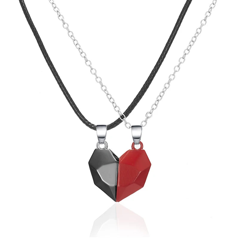 Good Simple Couple Necklace | Cuore Magnetico & Elettrocardiogramma – Amore 2025