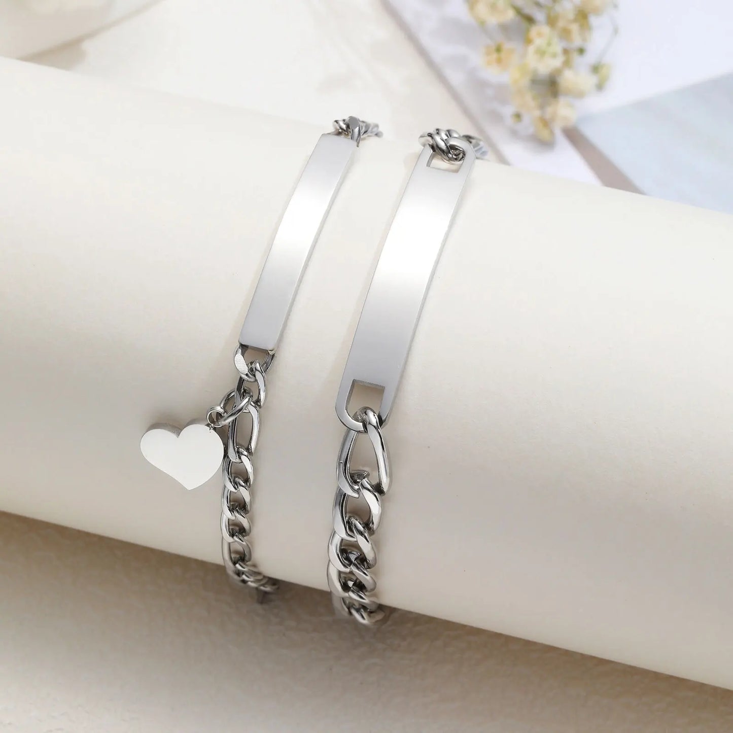 Bracciale Promessa d’Amore – Catena Figaro con Ciondolo Cuore