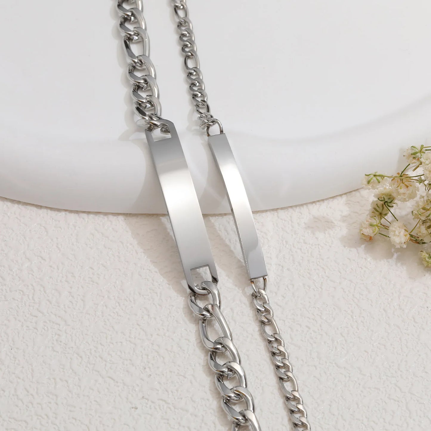 Bracciale Figaro in Acciaio – Incisione Personalizzata Gratuita