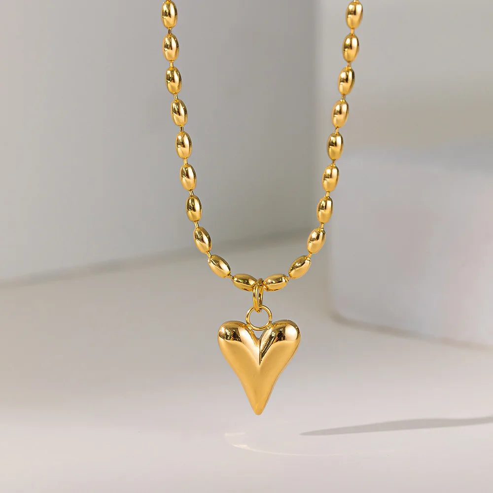 Collana Y2K Cuore • Perle & OT Clasp in Acciaio • Unisex Fashion | LoveDrop™ Italia
