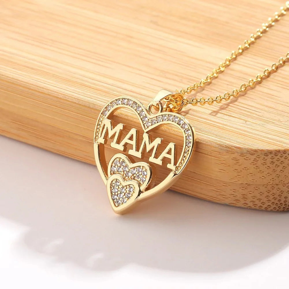 Collana Elegante “MOM” in Acciaio – Ciondolo Amore Minimal per Regalo Festa della Mamma