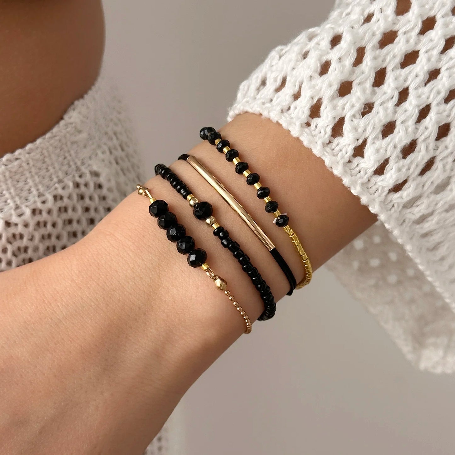 Set Bracciali Donna Nero – Boho Multistrato Handmade