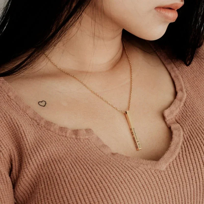 Collana Barra Personalizzata • Nome / Coordinate Incise • Acciaio Inossidabile Unisex | LoveDrop™ Italia