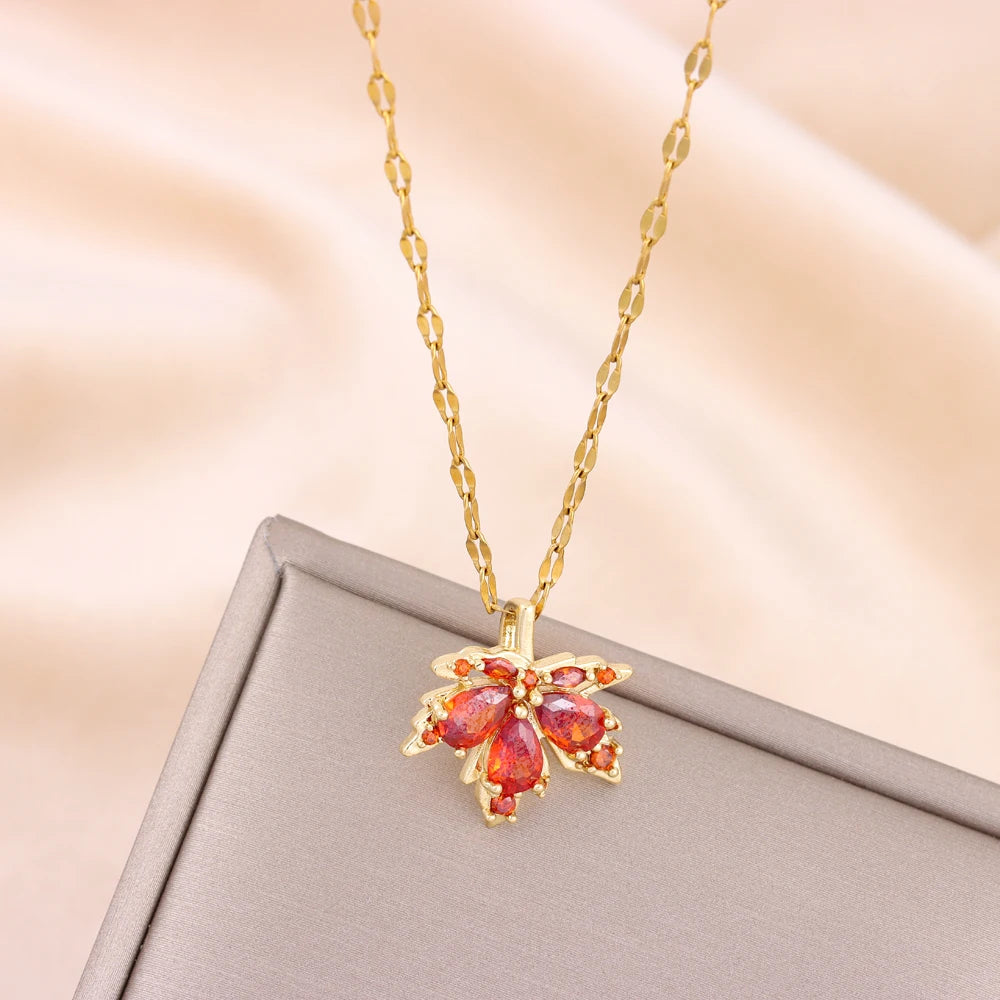 New Fashion Love Memory Red Maple Leaf Pendant Necklace