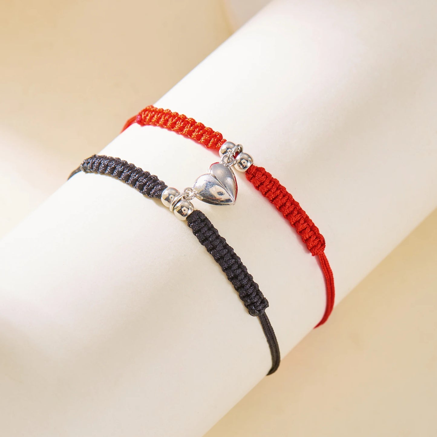 Bracciali Portafortuna Rossi – Cuore Magnetico Intrecciato Coppia